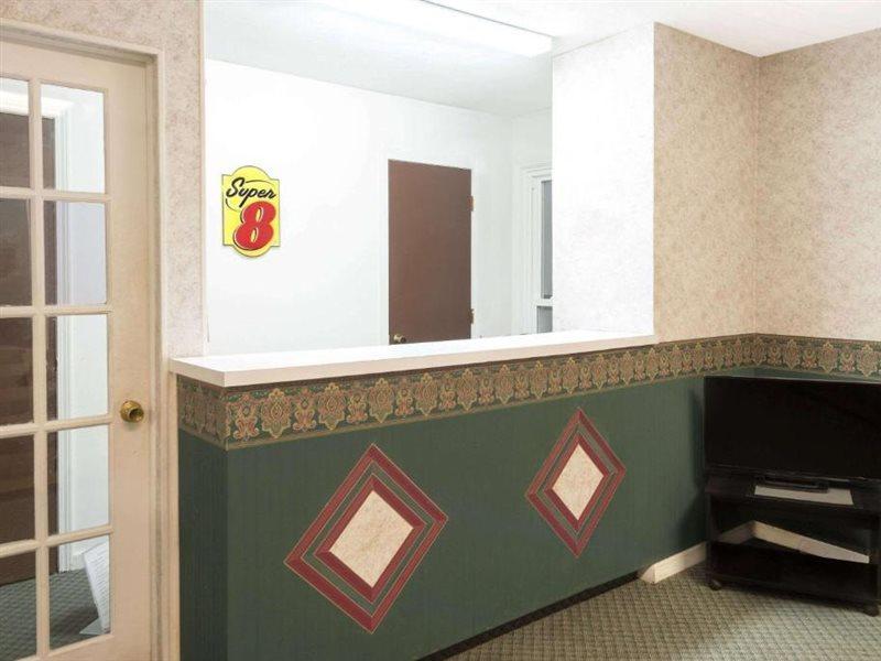 Super 8 By Wyndham Taylorville Il Εξωτερικό φωτογραφία