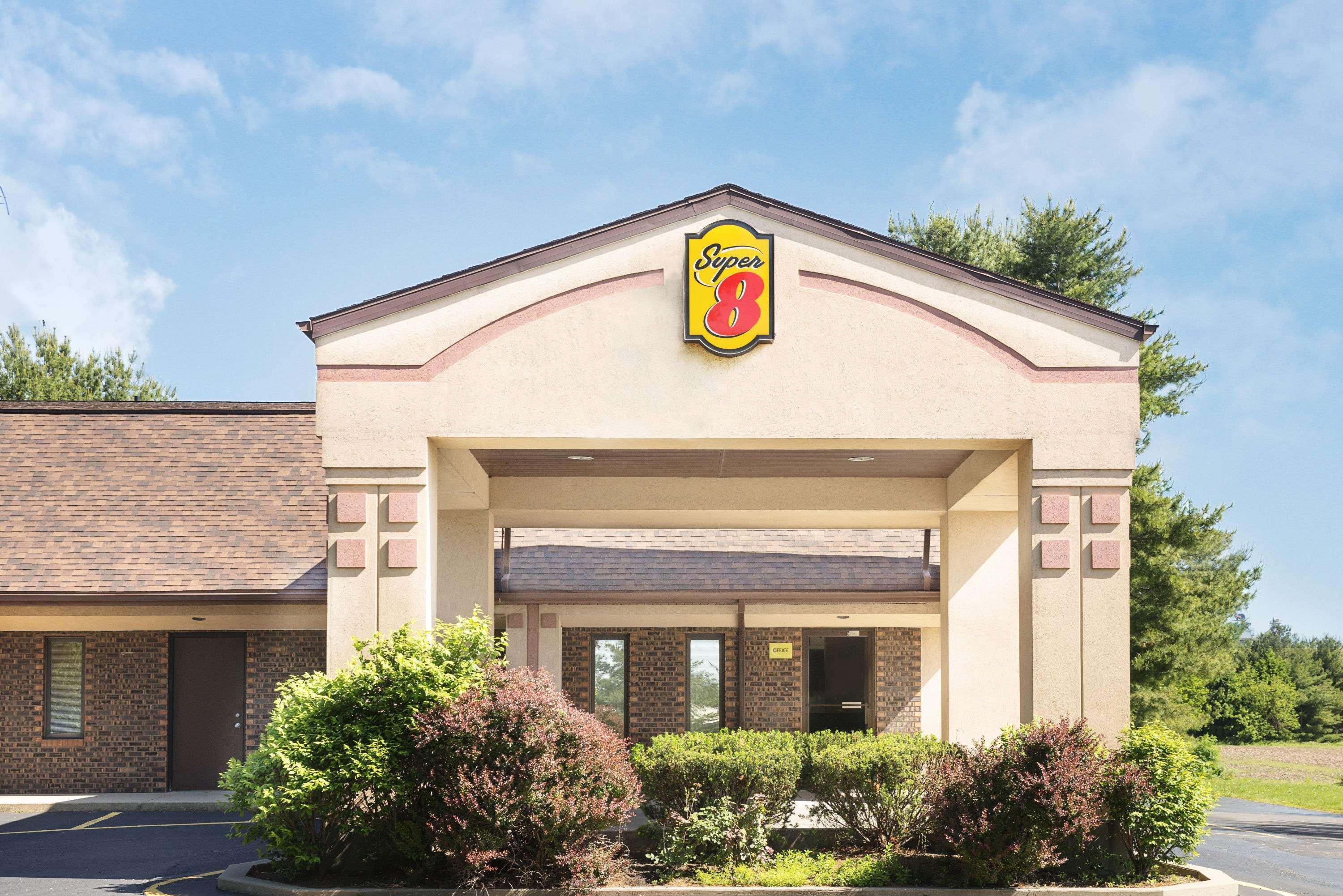 Super 8 By Wyndham Taylorville Il Εξωτερικό φωτογραφία